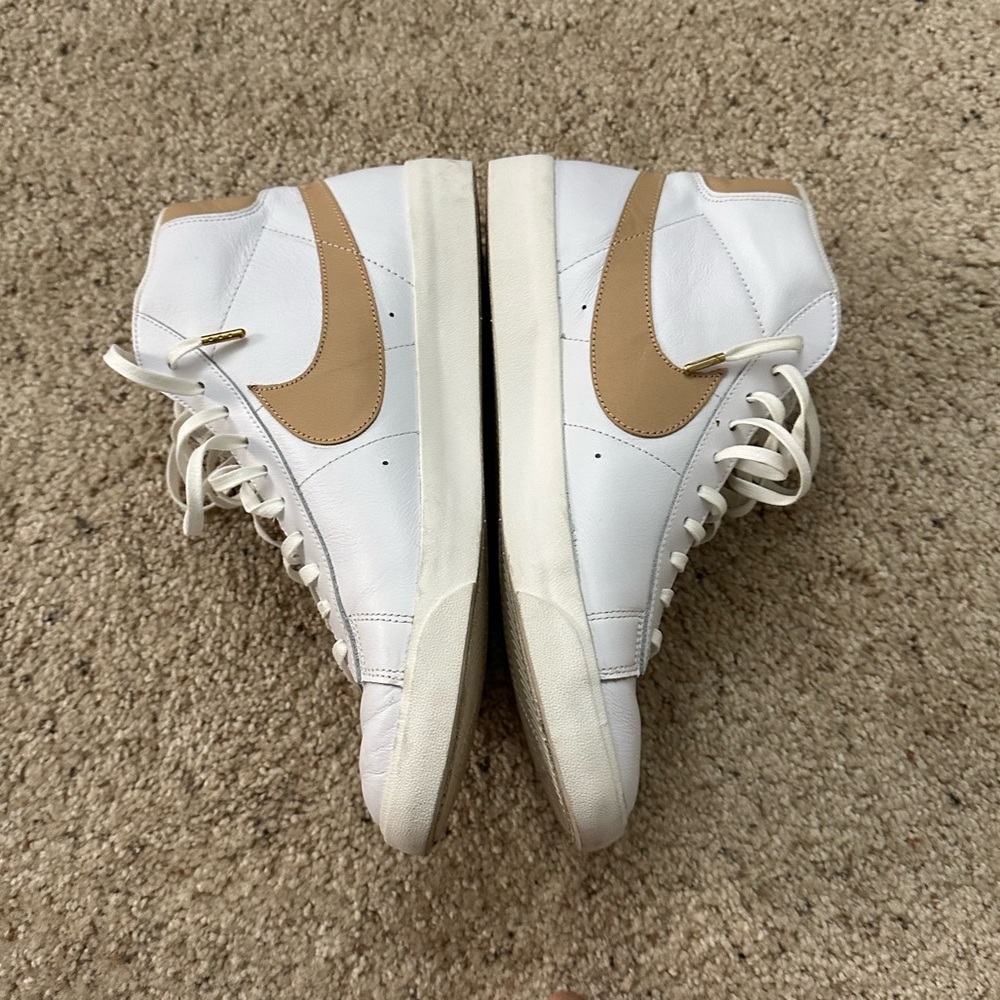 Blazers mid 10.5